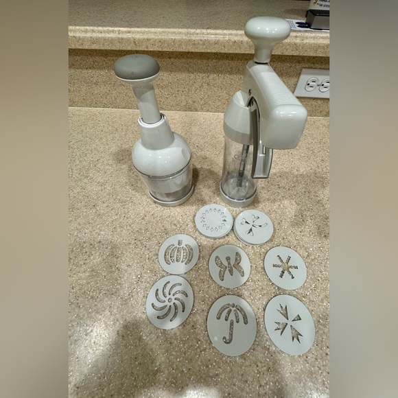 Pampered Chef Food Push Chooper W/ Cookie Press W/ Disc. Never Used. Combo - Picture 1 of 8